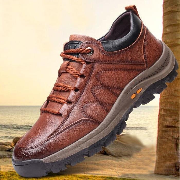 Waltherhaus | Nachhaltige und Bequeme Outdoorschuhe von Elias