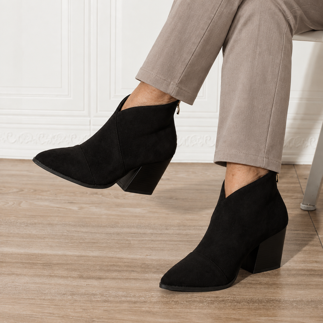Dagmar | Stiefeletten mit V-Ausschnitt und Blockabsatz