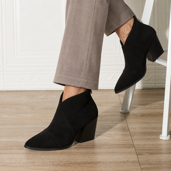 Dagmar | Stiefeletten mit V-Ausschnitt und Blockabsatz