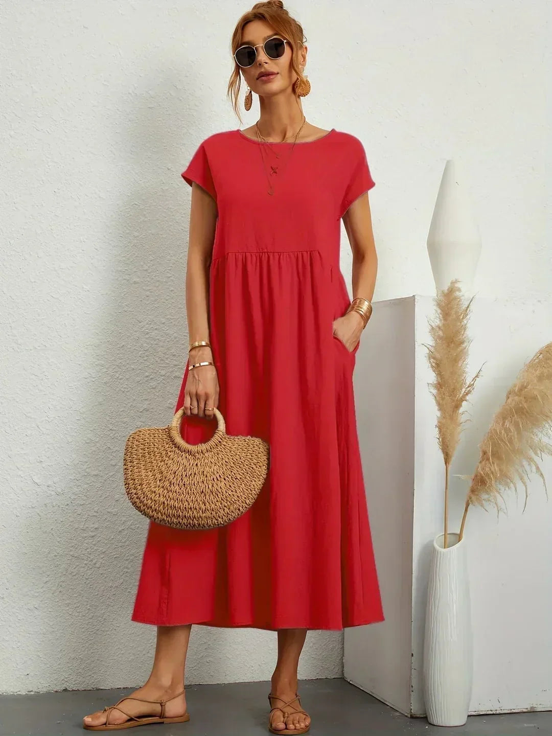 Gabrielle | Fließendes Midi-Kleid zeitloser Eleganz