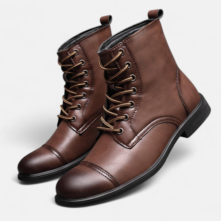 Waltherhaus präsentiert: Elias™ | Stilvolle Herrenstiefel aus hochwertigem Kunstleder