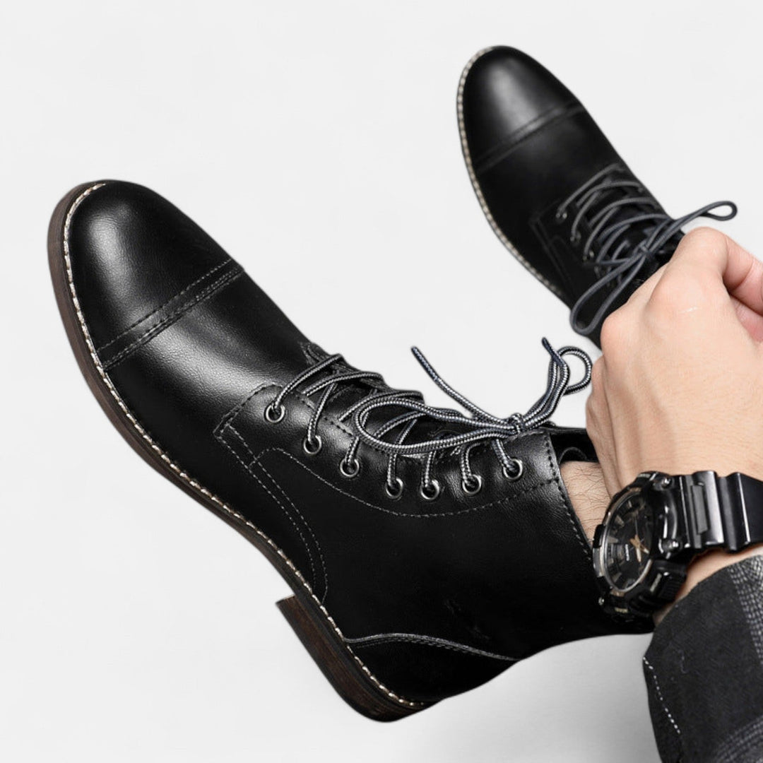 Waltherhaus präsentiert: Elias™ | Stilvolle Herrenstiefel aus hochwertigem Kunstleder