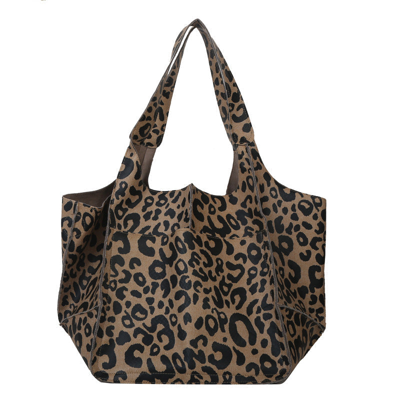 Ruth - Zeitlose Anziehung Leder Tote Bag
