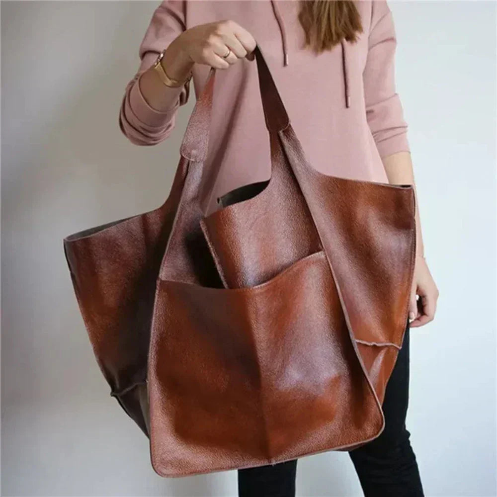 Ruth - Zeitlose Anziehung Leder Tote Bag
