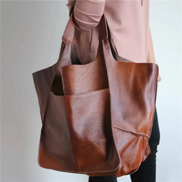 Ruth - Zeitlose Anziehung Leder Tote Bag