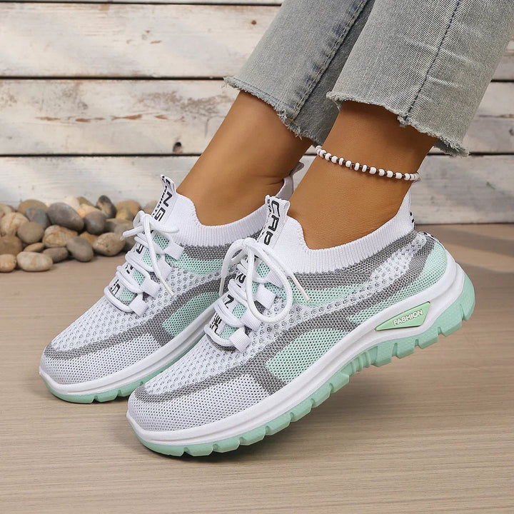 Yasmine | Leichte, atmungsaktive Wanderschuhe