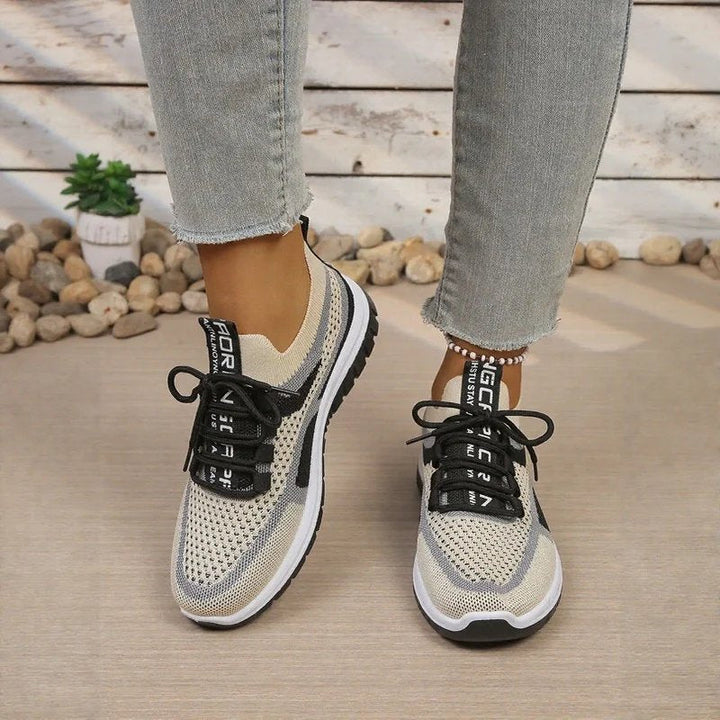 Yasmine | Leichte, atmungsaktive Wanderschuhe
